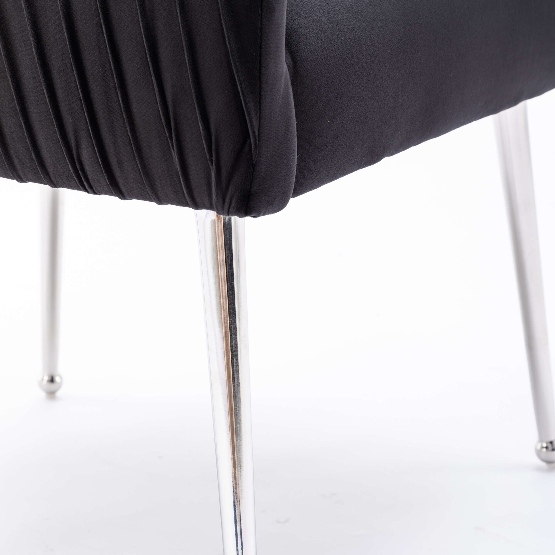 SEYNAR Modern Velvet Pleated Finish Back Dining Chair Set of 2/4/6 with Rear Handle
