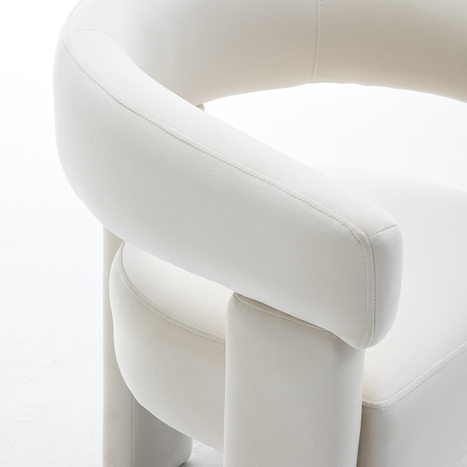 SEYNAR Modern Velvet Accent Chair, Upholstered Barrel Armchair with Curved Back and Thickened Padded Seat,Single chair or Set of 2/4/6