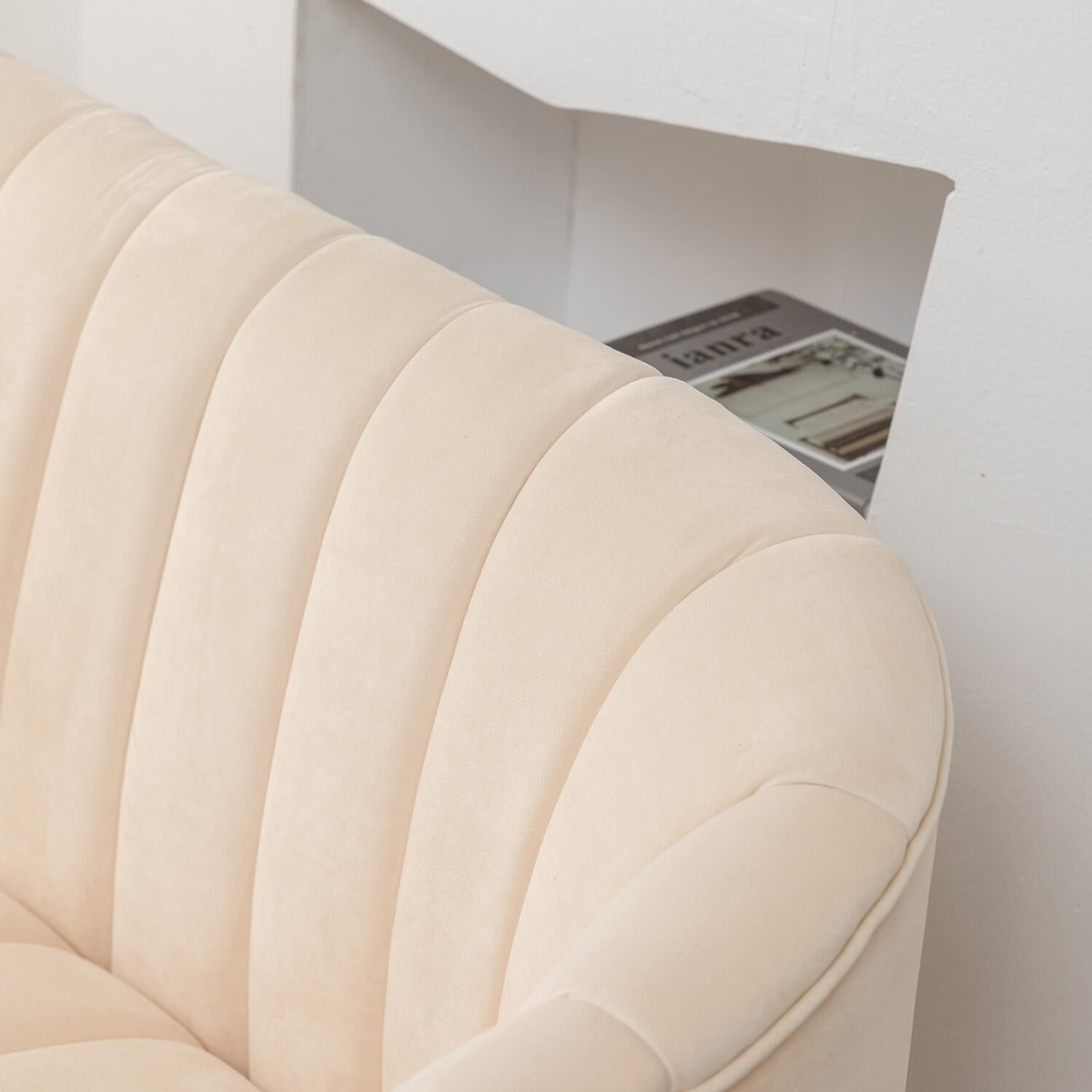 SEYNAR Modern Glam Comfy 50" Metal Legs Curved Sofa 2 Seaters Loveseat with Tufted Back