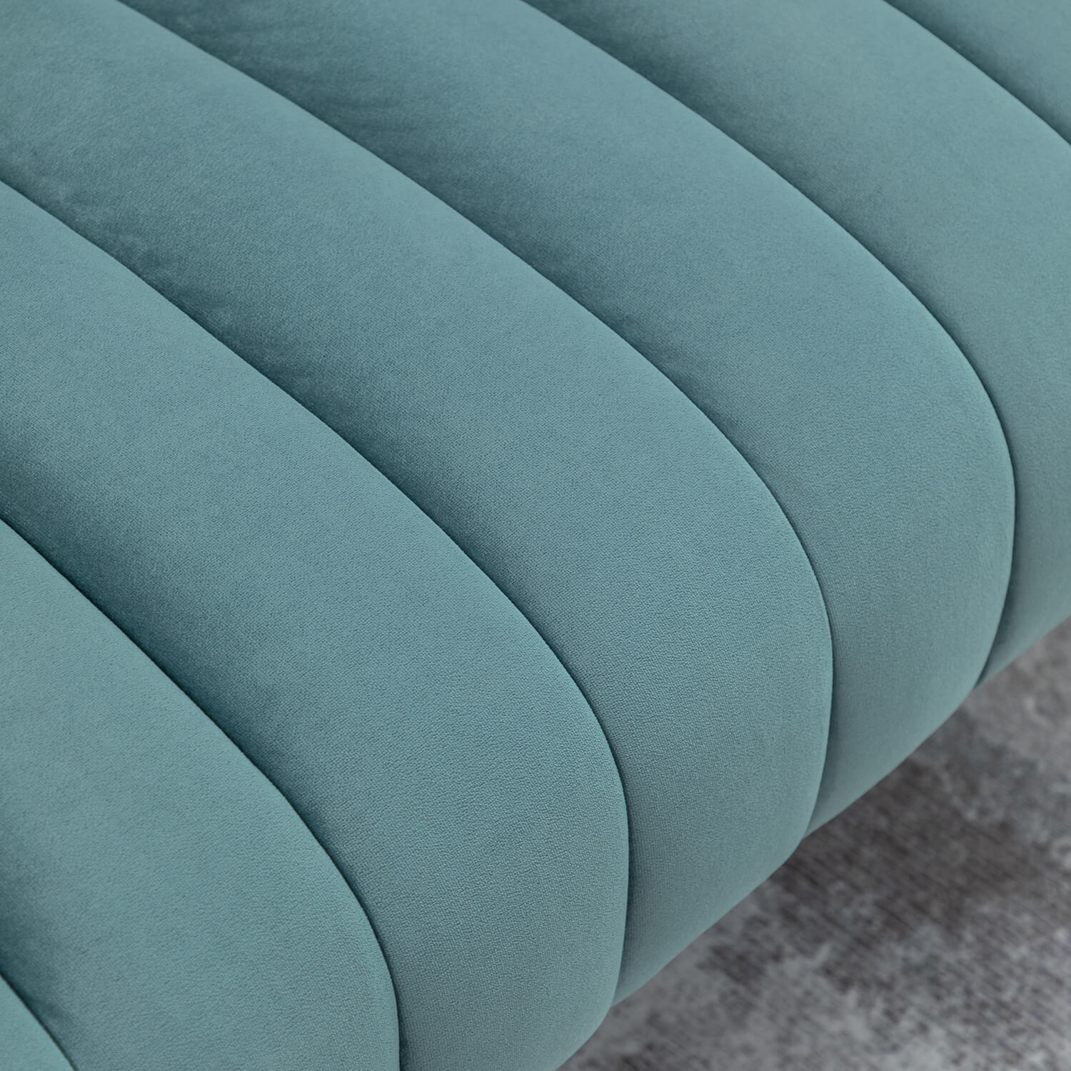 SEYNAR Modern Glam Comfy 50" Metal Legs Curved Sofa 2 Seaters Loveseat with Tufted Back