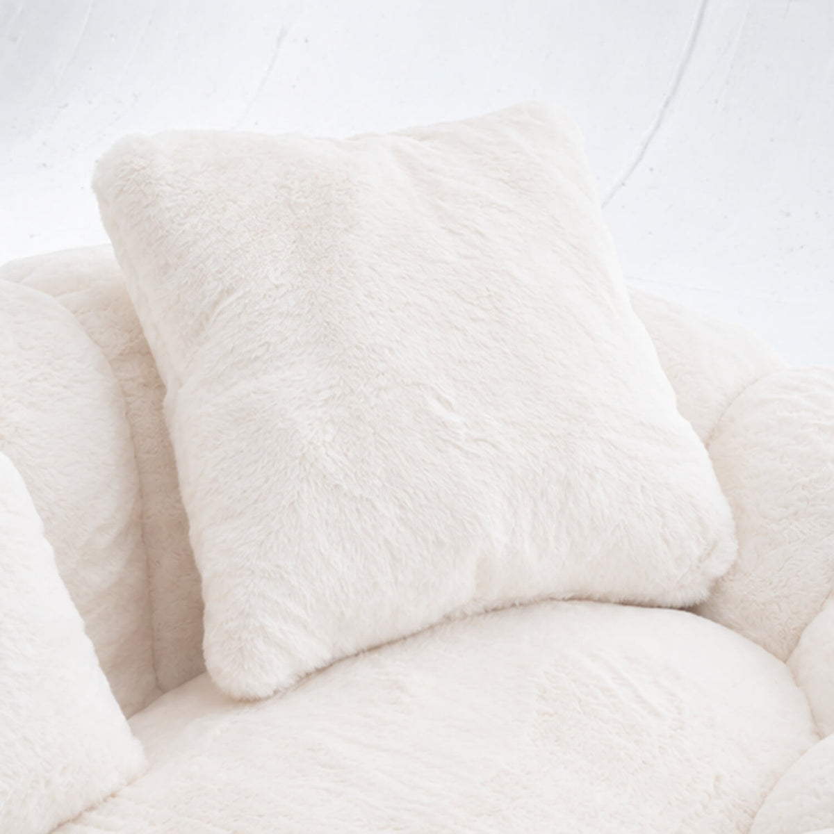 SEYNAR 75" Modern Loveseat Sofa with 3 Pillows, Cozy Faux Fur Double Couch for Living Room